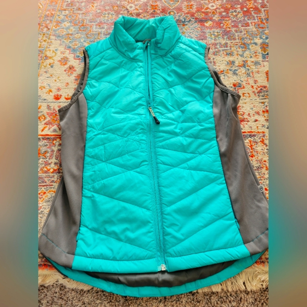 Magellan puff vest